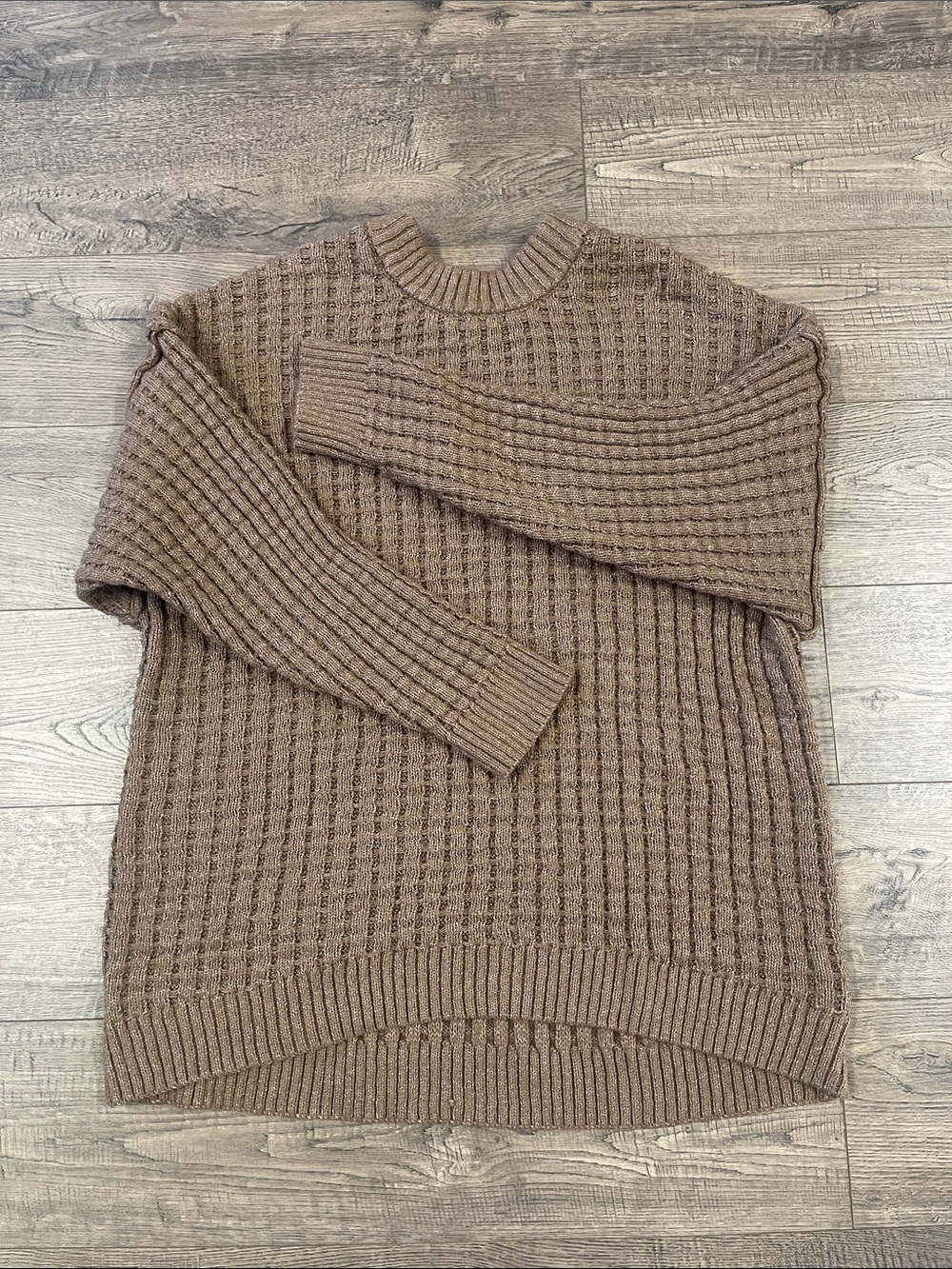 SO Men's Ribbed Crewneck Sweater in Brown
